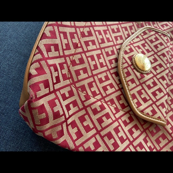 Tommy Hilfiger Shoulder Bag - Picture 7 of 8